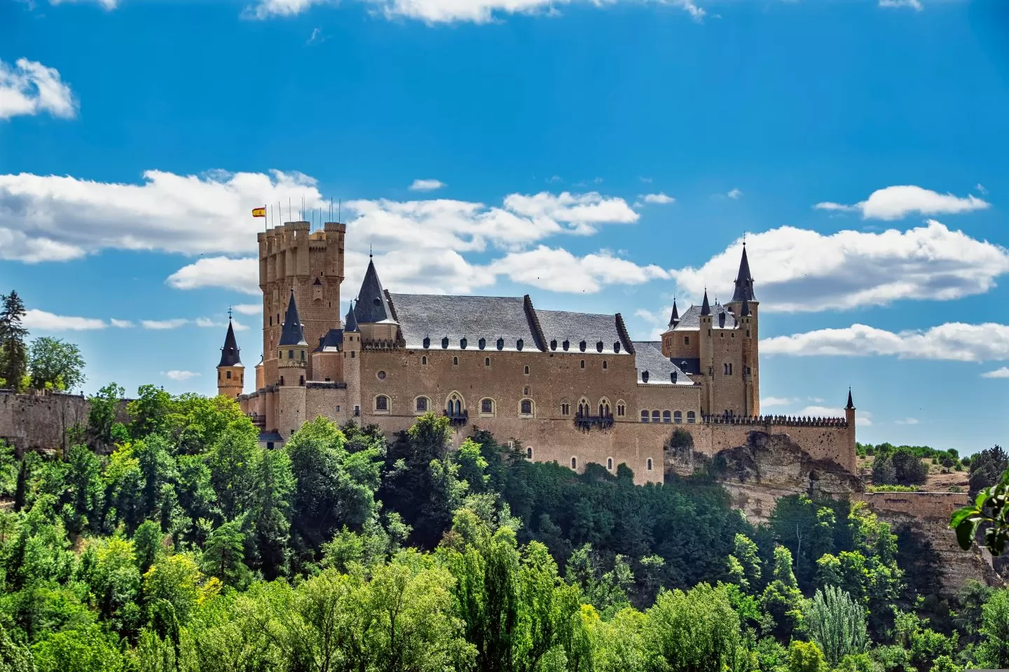 阿爾卡爾薩城堡 Alcázar Castle