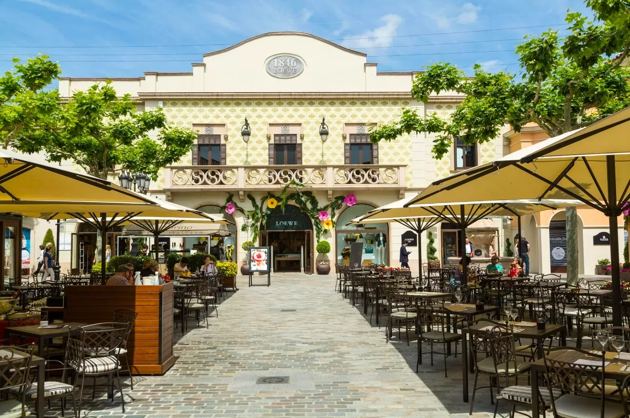 羅卡購物村 La Roca Village