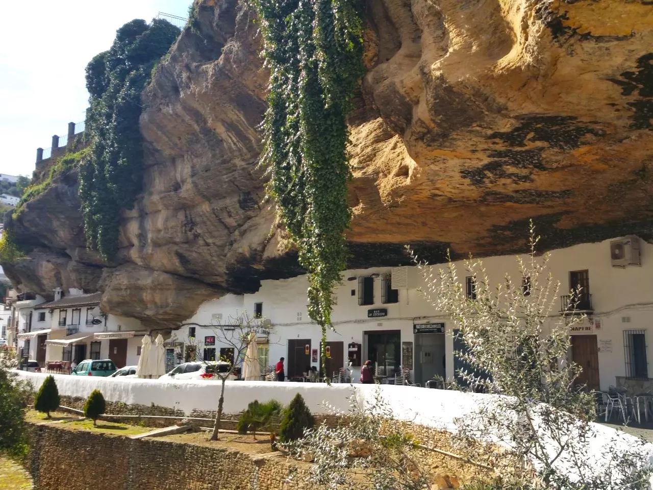 巨石小鎮 塞特尼爾 Setenil de las Bodegas