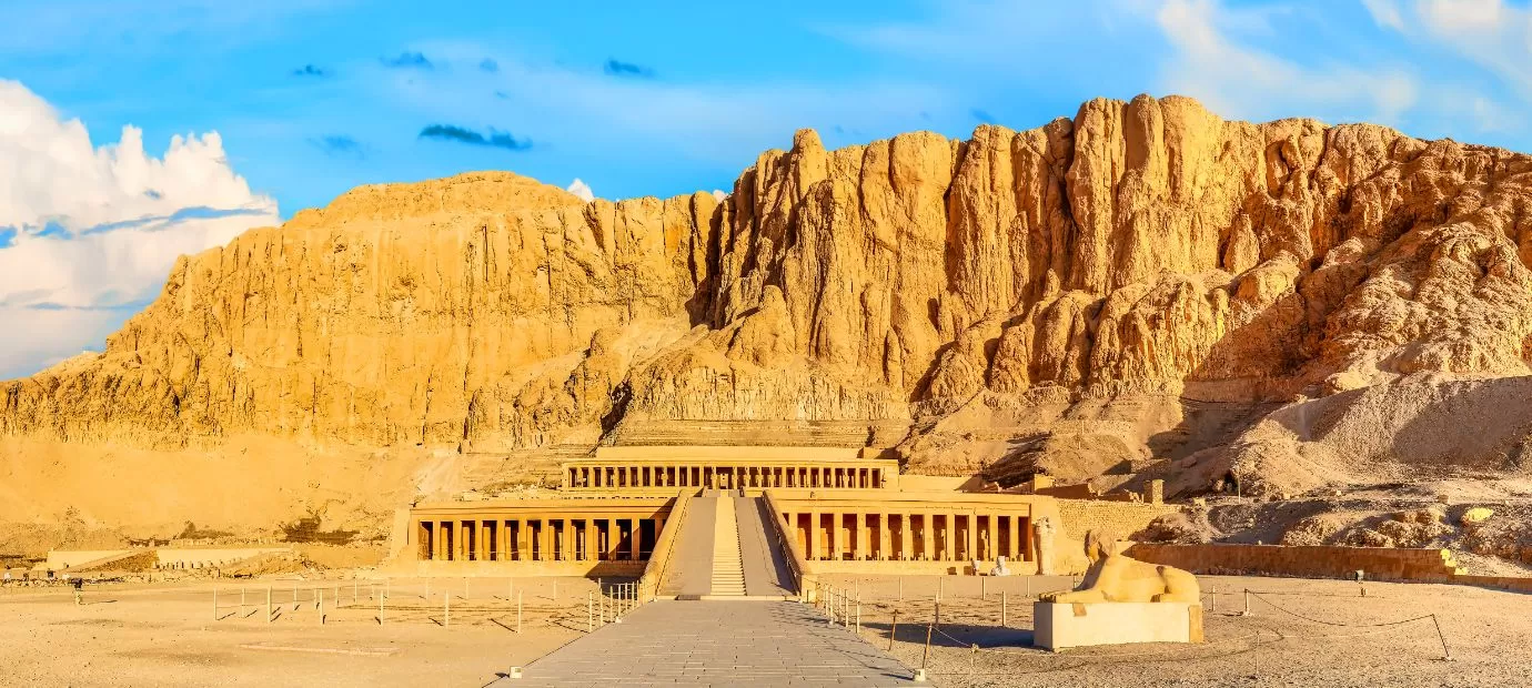 2026 埃及旅遊團比較！挑選埃及深度旅遊行程的5大隱形坑與金展旅行社規格推薦